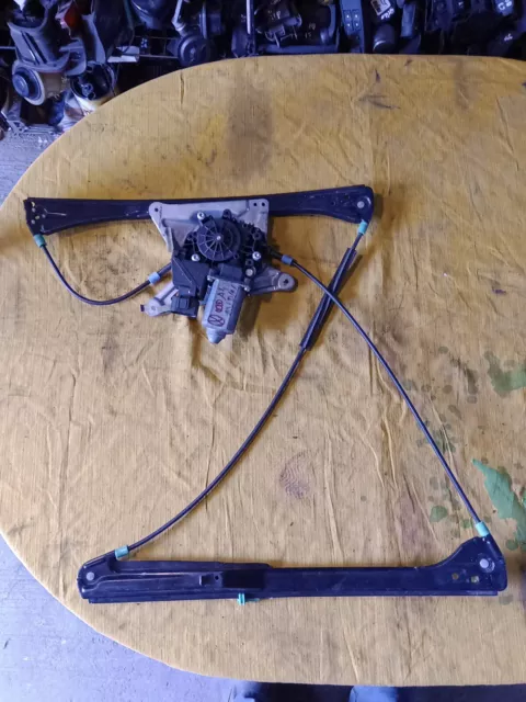8D0837398C mécanisme lève vitre avant droit pour AUDI A4