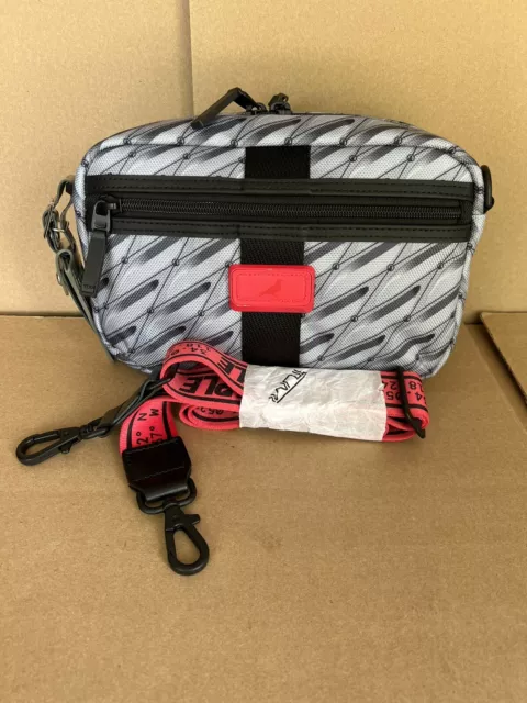 Tumi STAPLE pigeon Kit Crossbody 374102 $295 NEW Style