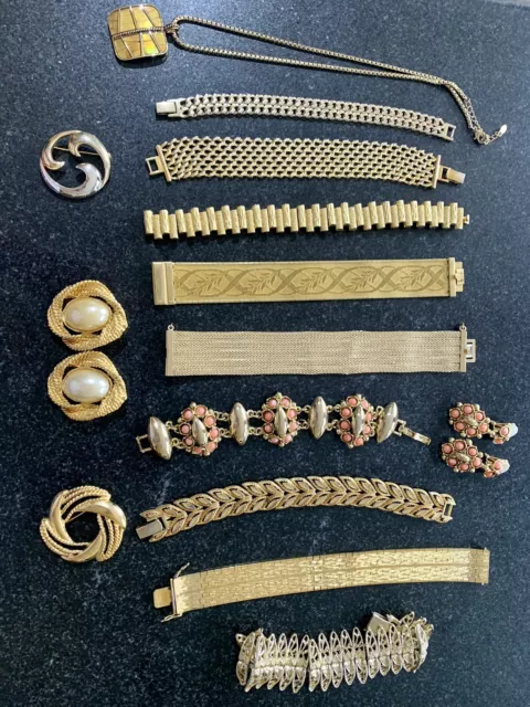 Job Lot Vintage Jewellery Mixed Signed