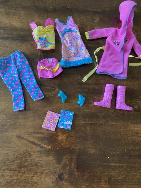 Barbie Fashionistas Night Looks Doll - Sweetie Slumber Party Fashion With Glow-in-the-Dark Stickers - View #7