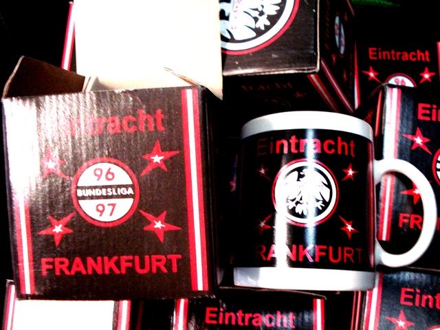 Rarität Tasse 96/97 Keramik bedruckt Eintracht Frankfurt  Fussball Fanartikel