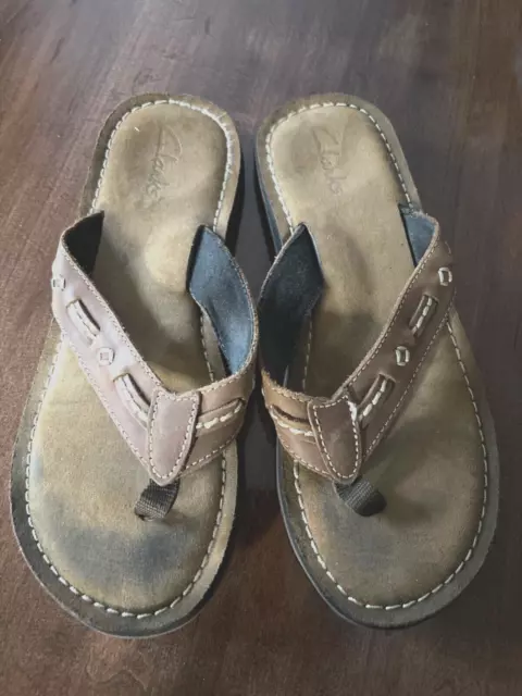 Clarks Brown Leather Thong Sandals - Women's Size 8 M