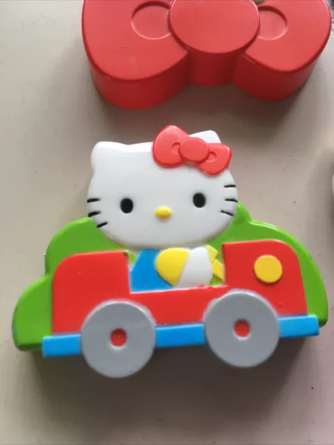 Hello Kitty Magnete - 3 Stück im Set: Auto Schleife - für Magnettafel *NEUwertig 2