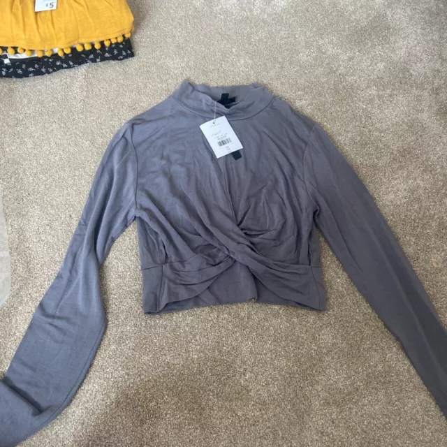 Topshop Grey Long Sleeved Twisted Crop Top Size 12