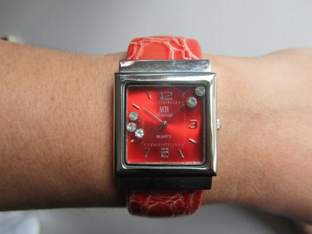 Montre Femme MB Collection Quartz Acier Cadran Rose - Neuf Sans étiquette - Pile Neuve