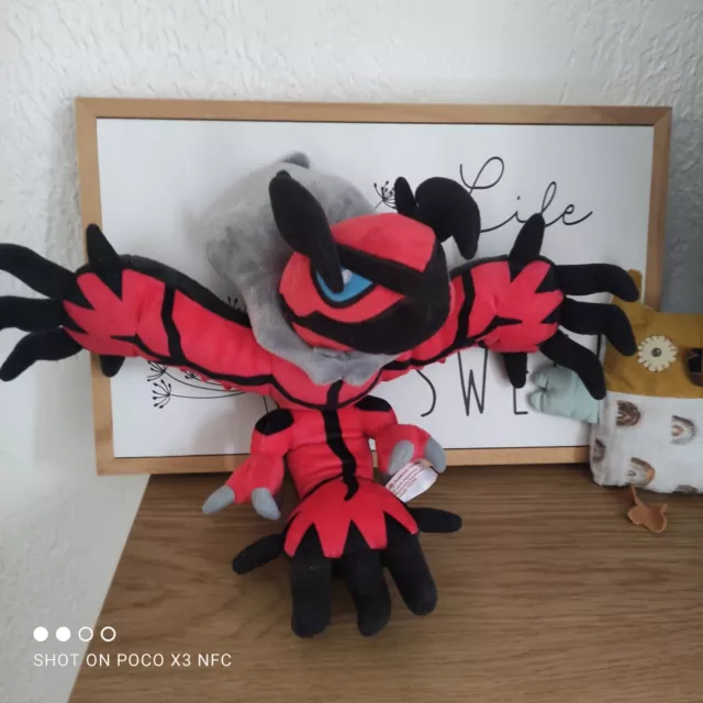 Pokemon Center Original 2013 Legendary Yveltal Poke Plush peluche