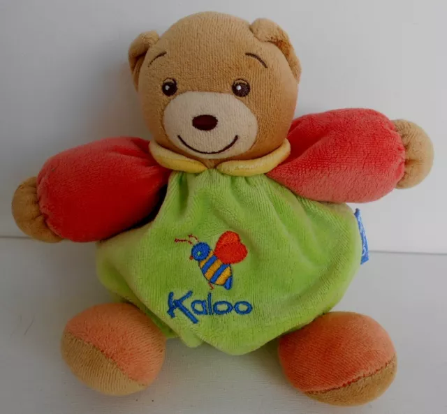 Doudou Peluche KALOO OURS BOULE VERT ROSE ABEILLE BRODEE 16 cm - D678