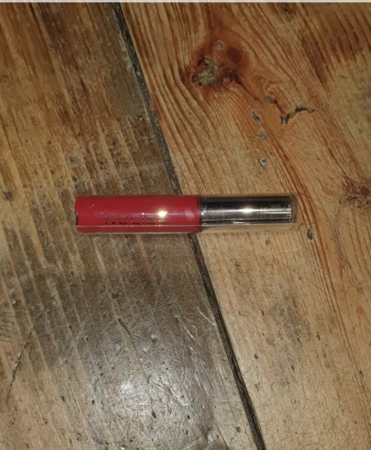 Rouge À Lèvres Liquide Rouge Petit Format Nocibé - Lip Gloss