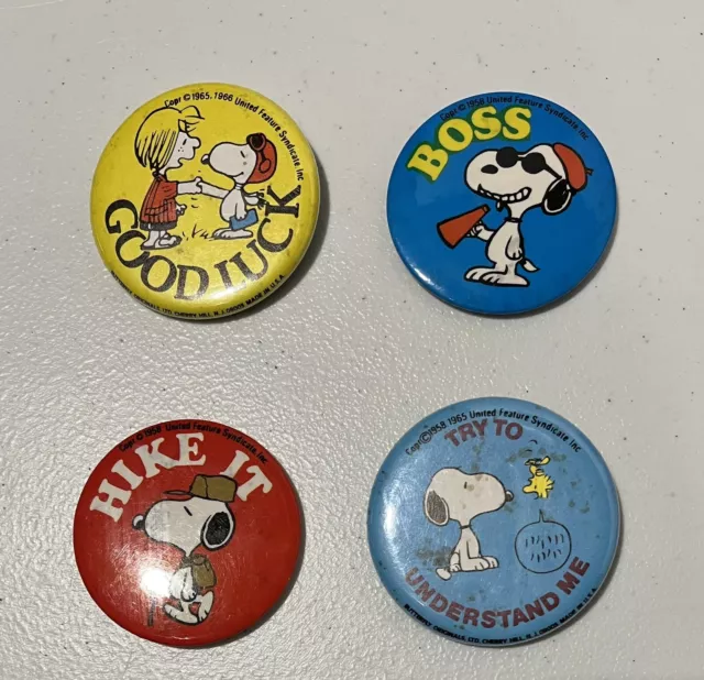 Snoopy Peanuts Pin Back Buttons Vintage  Lot of 4