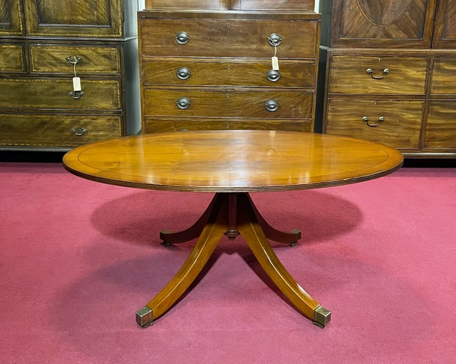 ENGLISCHE MBEL COUCHTISCH Heldense oval Eibe mit Messing Rollen EUR 395,00  - PicClick DE