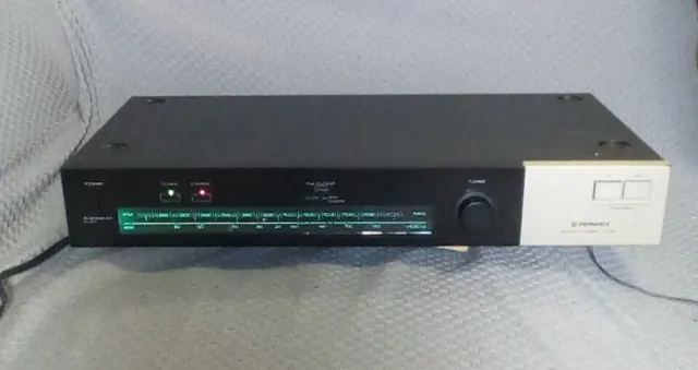 Pioneer Stereo Tuner TX-130 AM FM