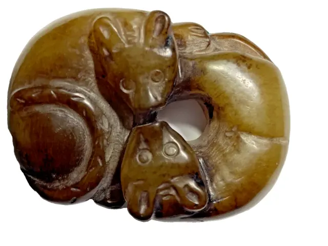 Russeted Pale Caledon Jade Pendant Of Felines Resting. Qing Dynasty 1644-1912 Ad