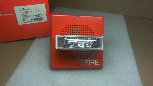 COOPER ET70-20MCW-FR Mural Alarme Incendie Strobe Rouge - Neuf en Boîte