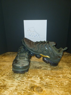 green and gold vapormax plus