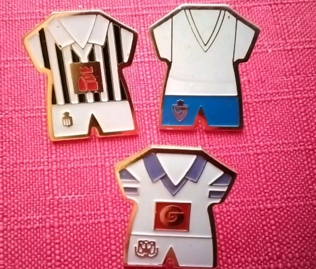 Lot De 3 Pin's Football Belge - Émail, Supporters, Belgique (Occasion)
