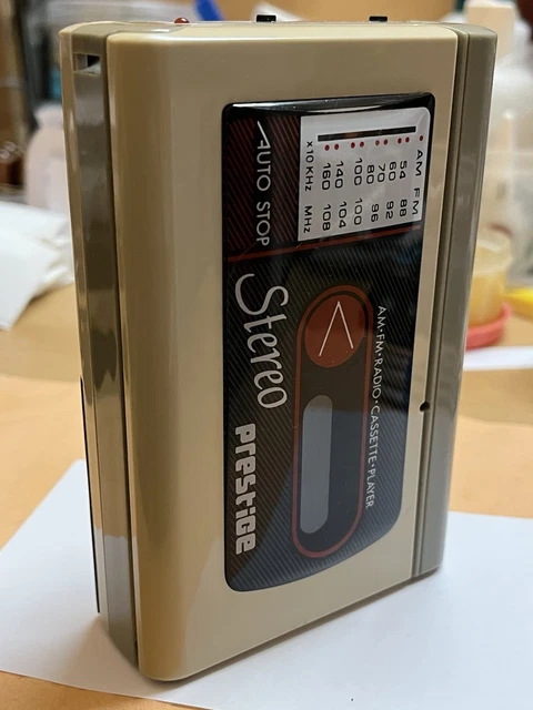 Walkman Sanyo Cassette Corder M-1115 Vintage – Noir, Fonctionnel, Neuf Courroie