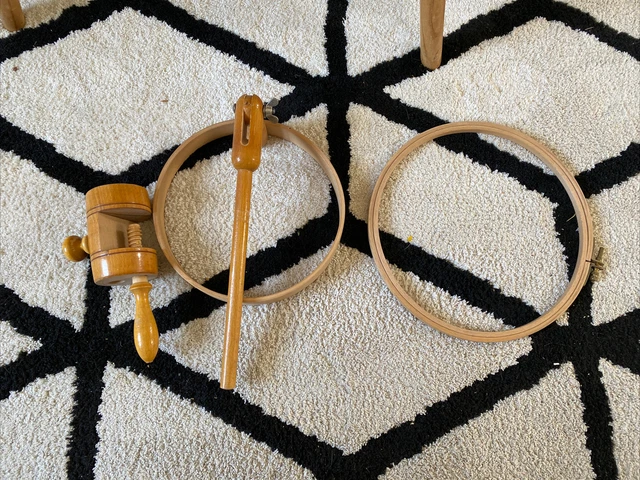 Lot D'outils Anciens De Chapelier En Bois - Artisanat Chapeau Vintage