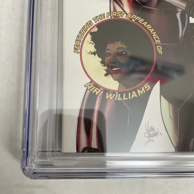 Invincible Iron Man #7 CGC 9. 4 1st App Cameo Riri Williams Ironheart 3rd Print 3