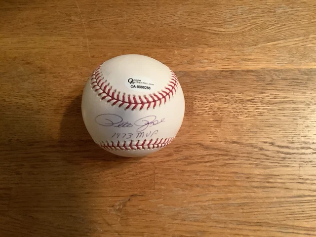Pete Rose Autograph Baseball w/ Certification