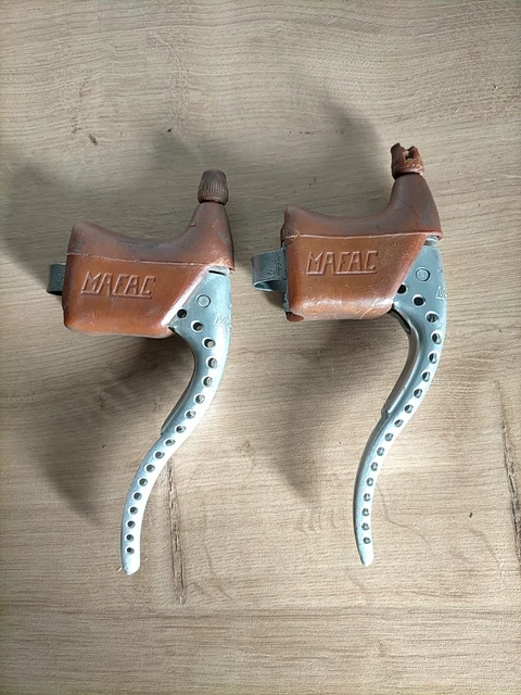 Lots de deux levier de frein pour vélo de course ancien en métal chromé vintage