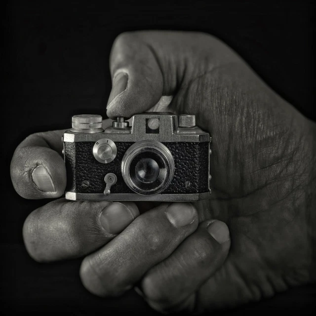 Appareil photo miniature KIKU16 MODELE II + ETUI Très bon état Collection
