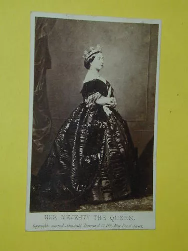 carte de visite MAJESTY THE QUEEN VICTORIA photo photographie C.CLIFFORD