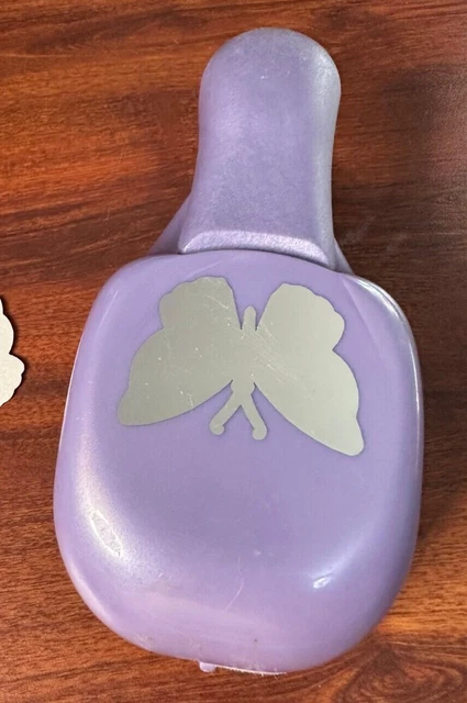 EK Success ~ Purple Whale Tale Craft Punch ~ Mariposa 1,75" ~ K1