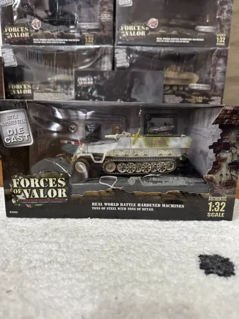 Unimax Forces of Valor 1/32 German Sd.Kfz. 251/9 Kanonenwagen Hungary #80052 NIB