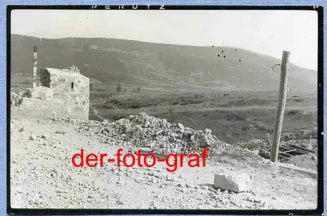 Foto, Legion Condor, Unterstand, Bunker, zerstört, 1937