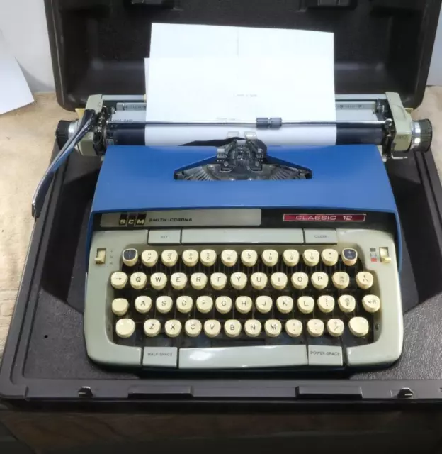 Vtg Blue SMC Smith Corona Classic 12 Manual Portable Typewriter w/ Case !