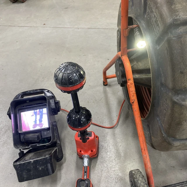 200’ SELF LEVELING Ridgid Large Camera Reel W/ Locator And Monitor