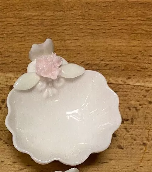 Vintage Scalloped Shell Pink Pastel Floral Porcelain Open Salt Dip 2 1/2"