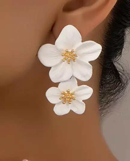 White Flower Stud Earrings Forget Me Not Two Double Flowers Wedding Prom Bridal 3