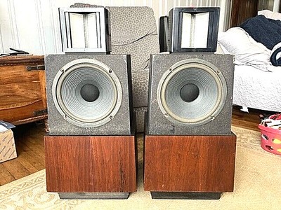 ESS AMT 3 Rock Moniteur Haut-parleur case Côté Insert 