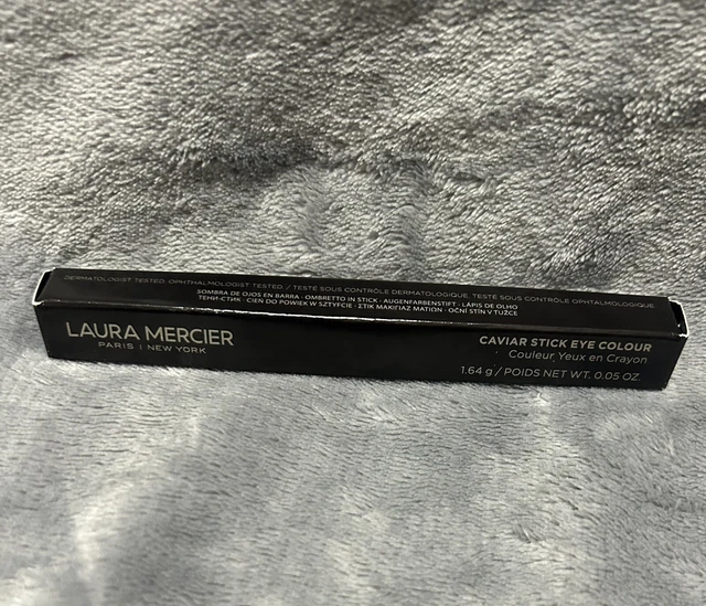 Barra de caviar LAURA MERCIER color ojo índigo