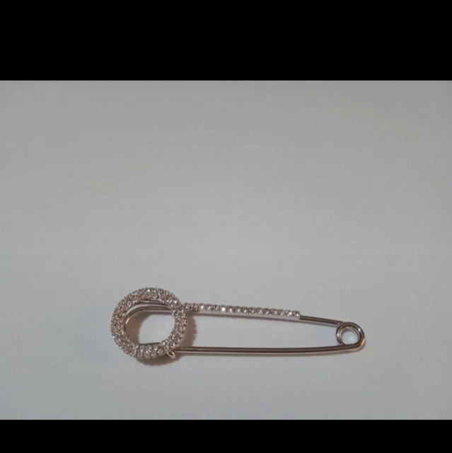 Spilla Da Giacca A Forma Di Rosa Color Argento | Disponibile! | Trendhim - Foto 3