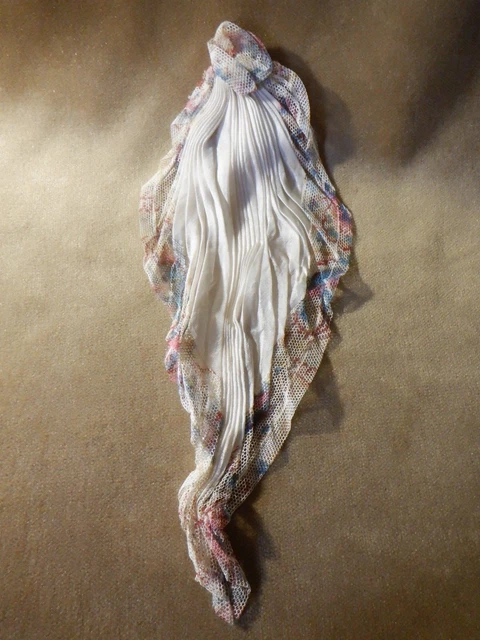 TRUE ANTIQUE Victorian Edwardian Lace Jabot Civil War Dress Front