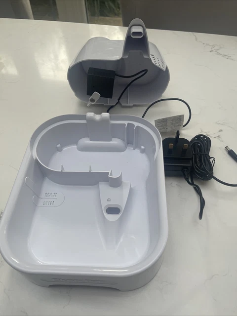 Cat Mate 2L Drinking Water Fountain, Cat Fountain for Cats and Small Dogs 2