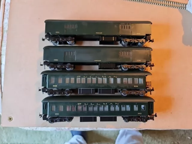 Trix Modell Germany, Ho - Vintage Tinplate 3 Rail Dc Passenger Coaches X4