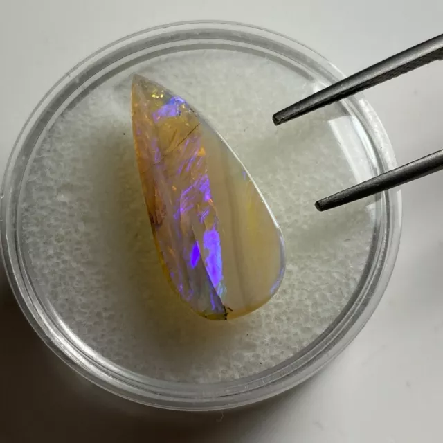 OPAL FROM COOBER PEDY, WESTERN AUSTRALIA  6.75Ct MF6506