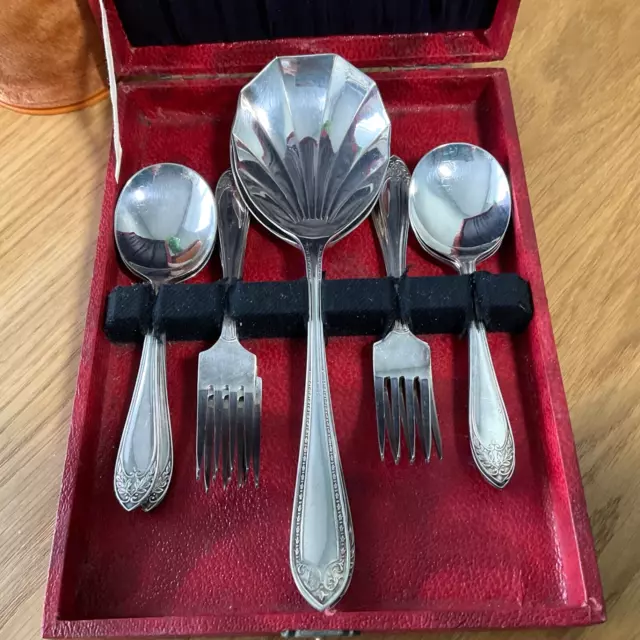 Silver plated desert spoon and fork set boxed