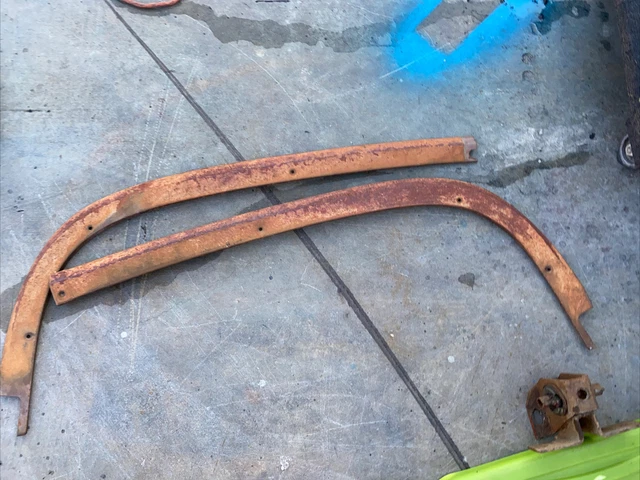 1960 1961 Dodge Chrysler Plymouth Desoto Windshield Dash Lower Moulding