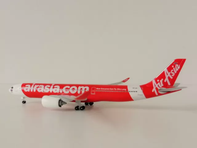 THAI AIR ASIA X Airbus A330-900NEO 1/500 Herpa 533980 A330 A330-900 HS-XJA