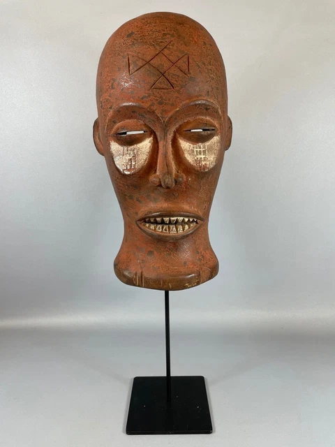 210944 - Antique African mask from the Chokwe - Angola.