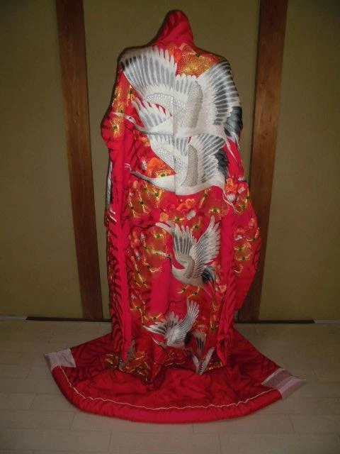 Uchikake Kimono Japan 94 Bride Kimono Wedding Costume Colored Crepe Fabric Embro