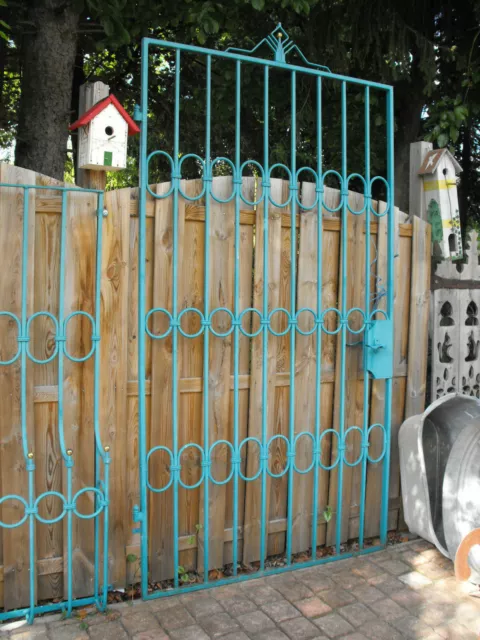 Tor, Tür, Gartentor, Pforte, Eisen massiv geschmiedet, blau, mit Torkegeln 2,29m