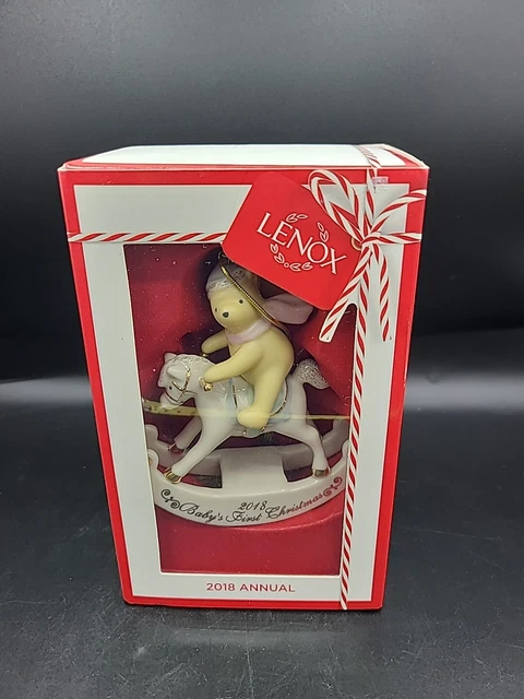 Lenox Winnie Puuh 1. Weihnachtsschmuck 2023 - Porzellan Ornament