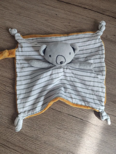 Doudou Plat Orchestra Prémaman Ours Gris Blanc Rayé Jaune