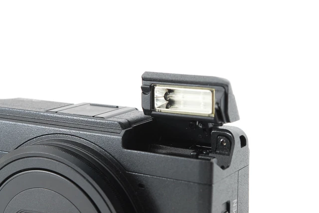 Ricoh GR II 16.2MP COMPACT Digital Camera count 2714 [Near Mint] #1128250 12