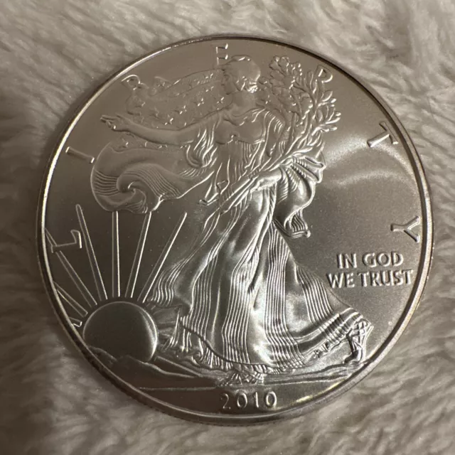 2010 Silver Eagle One Once Silver Dollar!  Bu! In Holder #5. Looks Perfect!